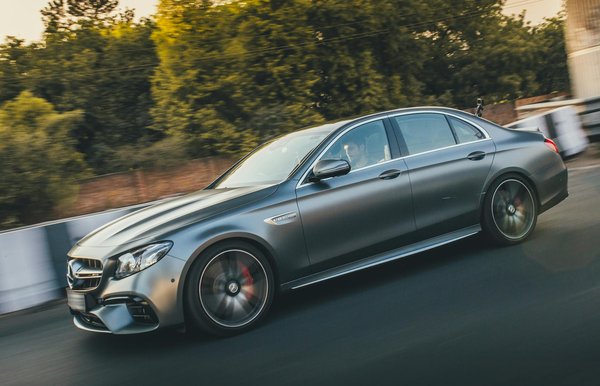 Freins et conduite dans des conditions extrêmes